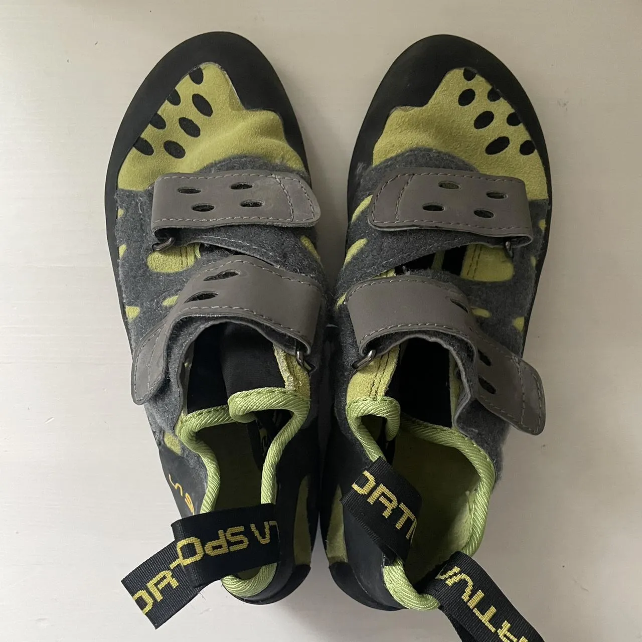23697 la sportiva tarantula amazon durability