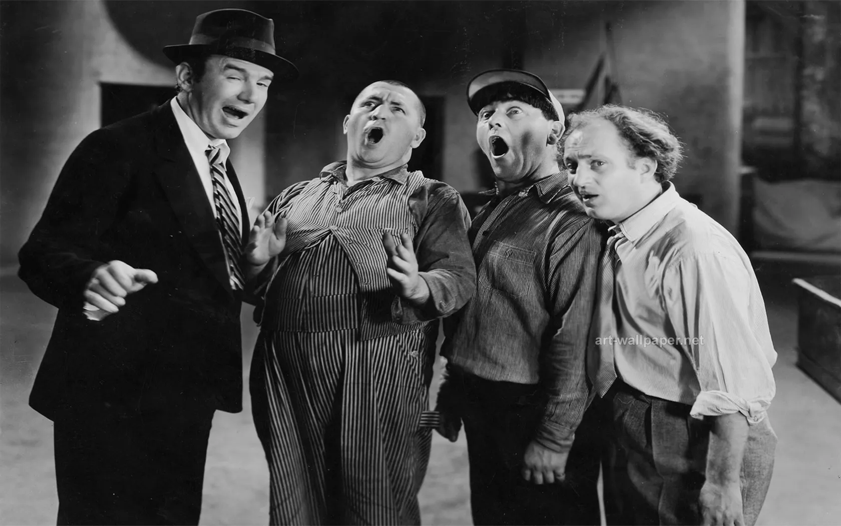 23954 three stooges tarantula image 5